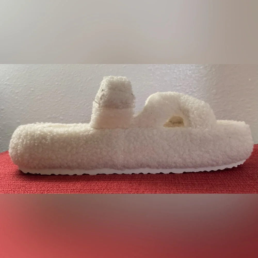 NWT…AZALEA WANG PLATFORM SLIDE SANDALS - Picture 6 of 16